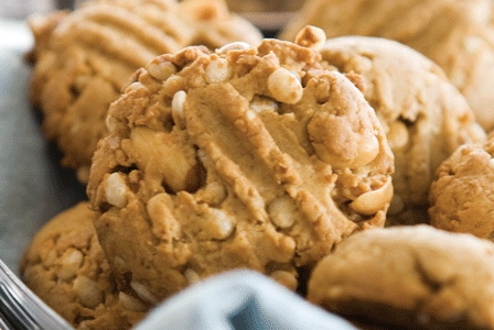 Crisp Peanut Butter Cookies